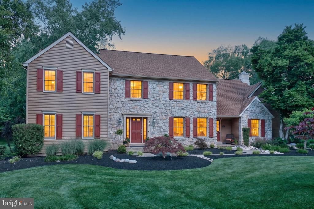 305 COTTONWOOD DRIVE , LANGHORNE, PA 19047