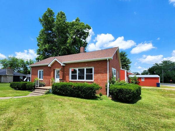 809 E Main Street, West Frankfort, IL 62896