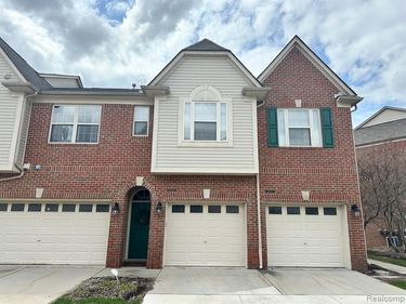 39700 ROCKCREST Lane, Northville, MI 48168