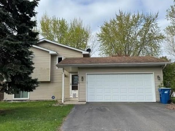 10635 62nd Street NE, Albertville, MN 55301