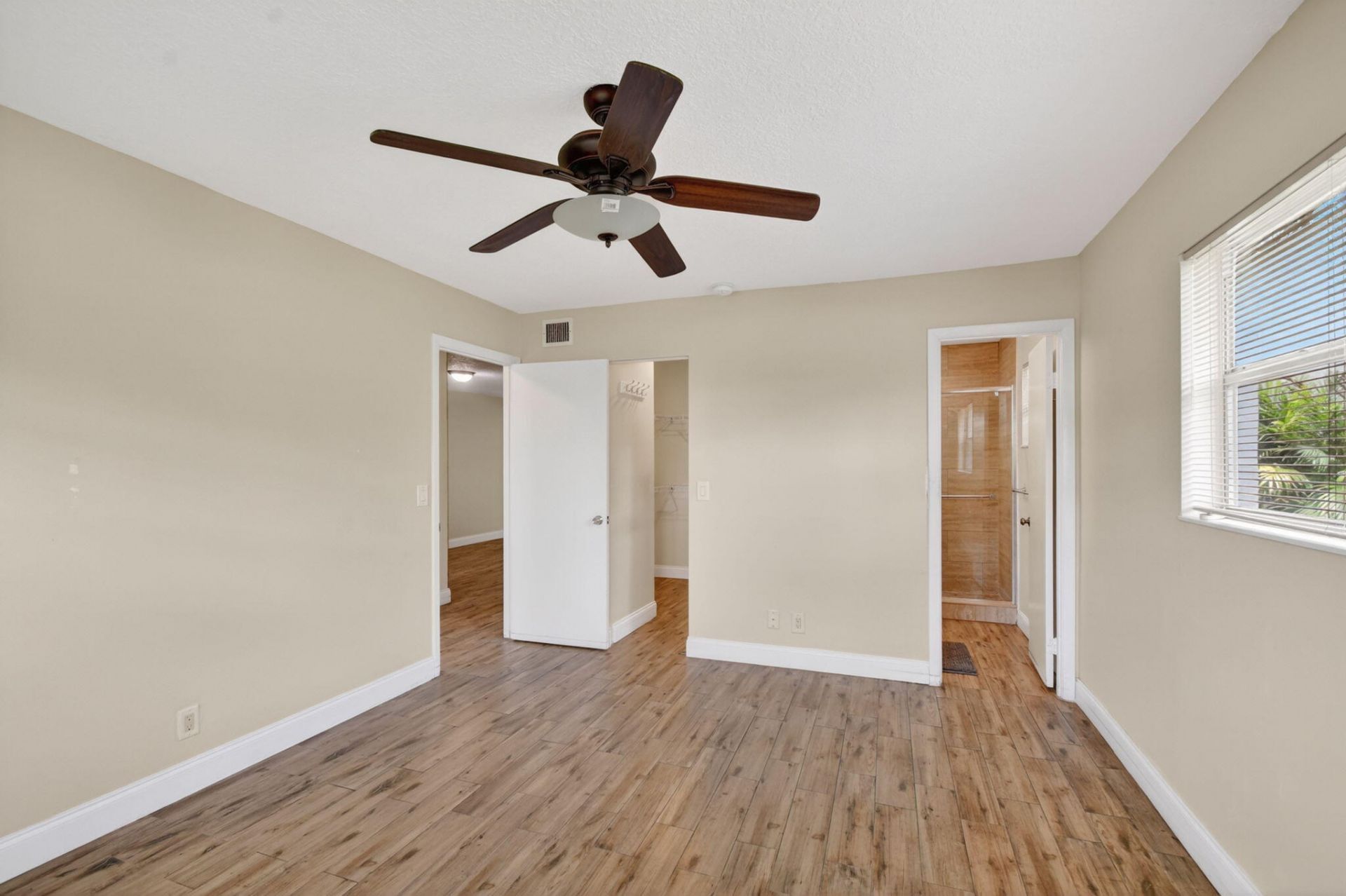 112 Lake Olive Drive, Royal Palm Beach, FL 33411 Photo
