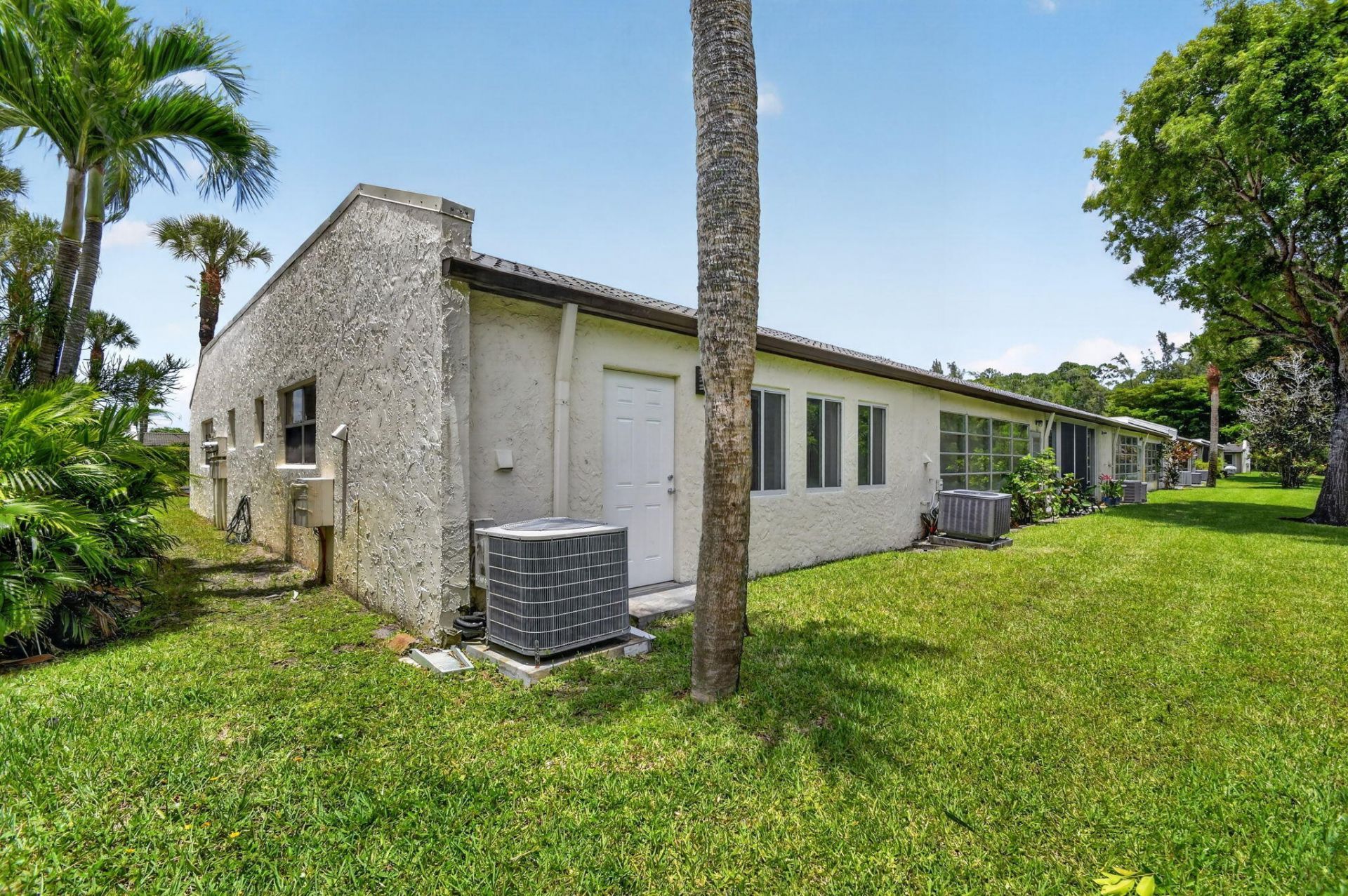 112 Lake Olive Drive, Royal Palm Beach, FL 33411 Photo