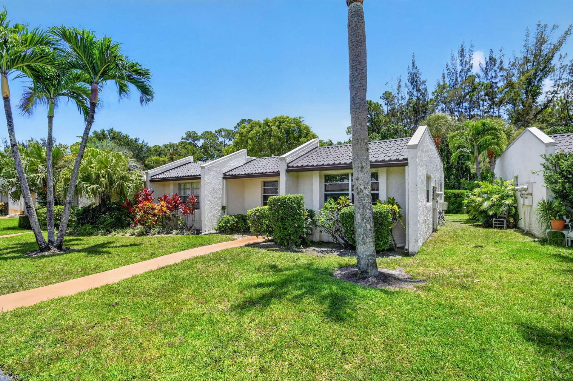 112 Lake Olive Drive, Royal Palm Beach, FL 33411 Photo