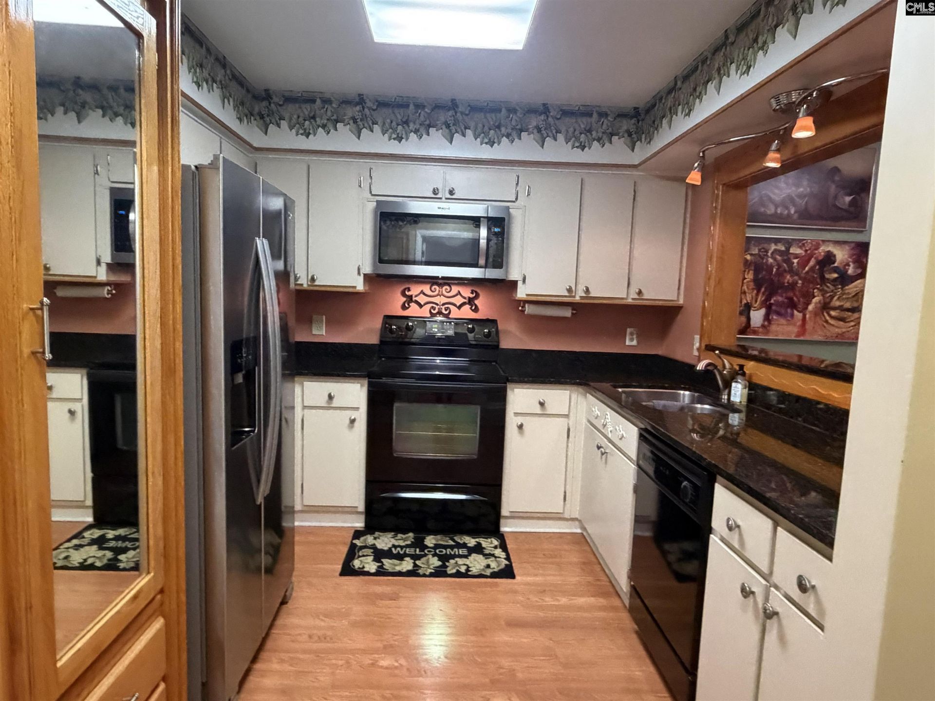 405 Harbison Blvd Photo 7