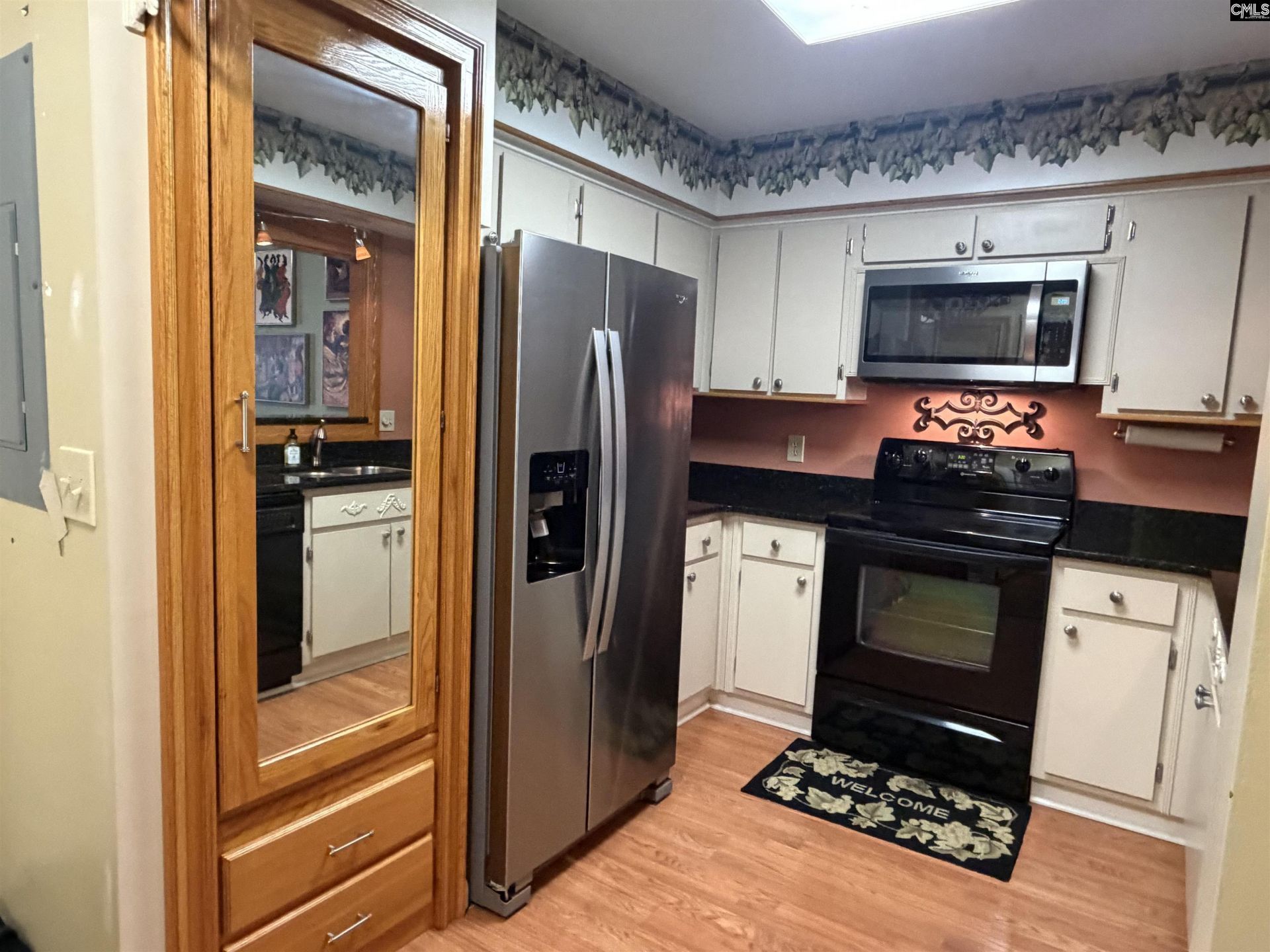 405 Harbison Blvd Photo 8