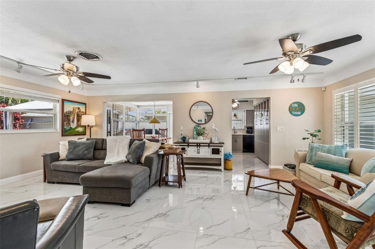 6765 11th Avenue N, Saint Petersburg, FL 33710 Photo