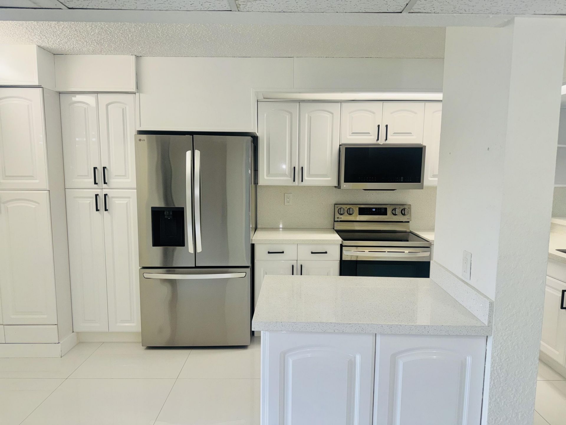 9 Royal Palm Way, Unit 102, Boca Raton, FL 33432 Photo