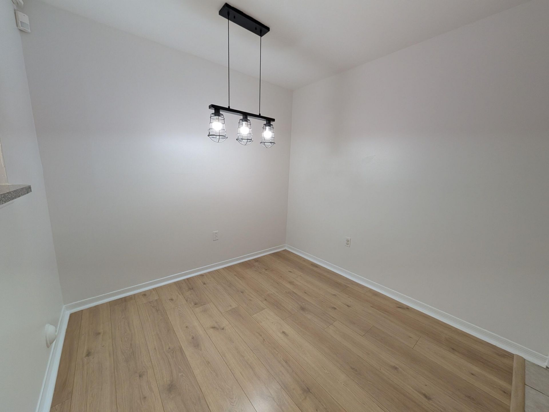 5001 Wiles Road, Unit 105, Coconut Creek, FL 33073 Photo