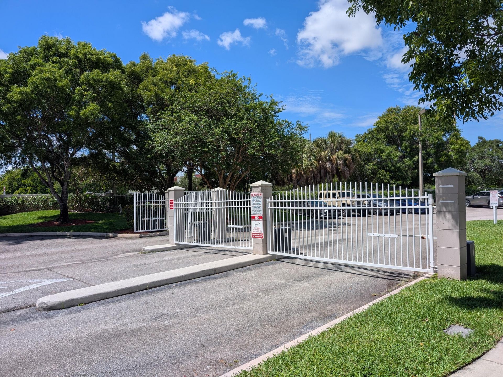 5001 Wiles Road, Unit 105, Coconut Creek, FL 33073 Photo