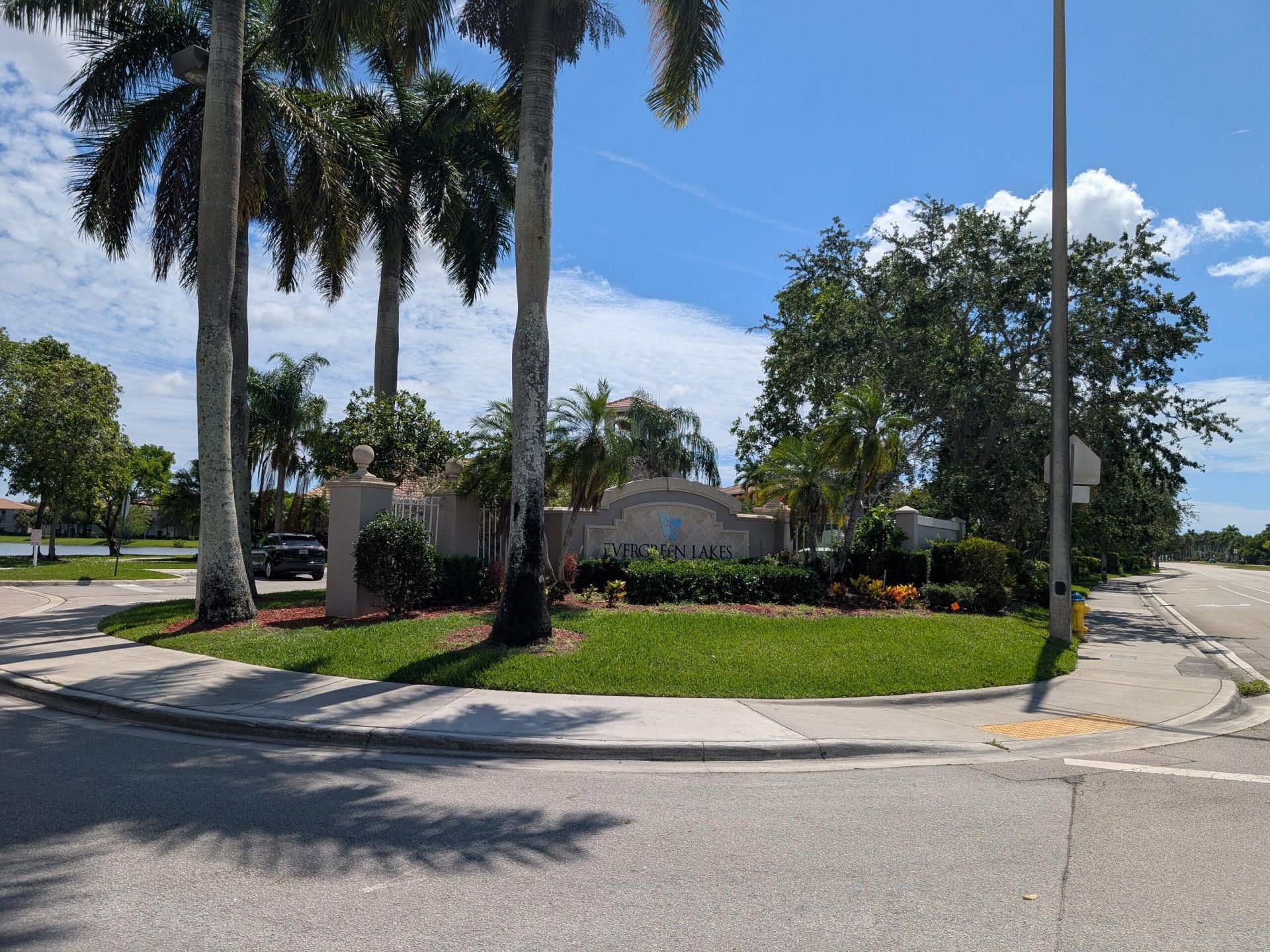 5001 Wiles Road, Unit 105, Coconut Creek, FL 33073 Photo