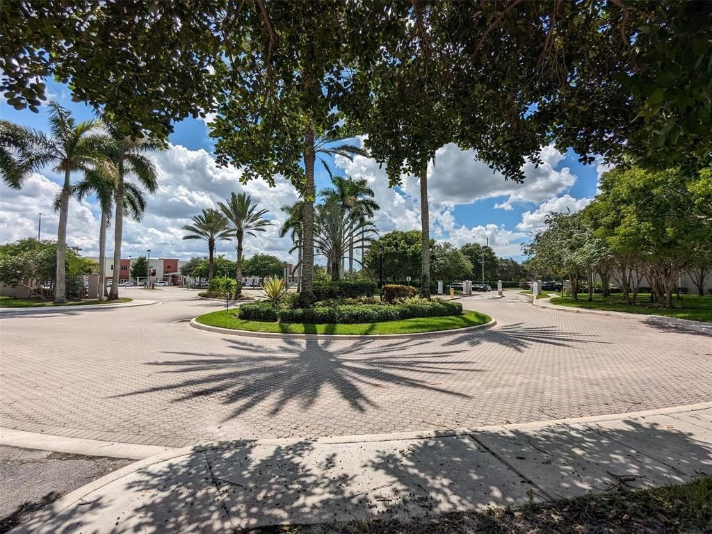 5001 Wiles Road, Unit 105, Coconut Creek, FL 33073 Photo