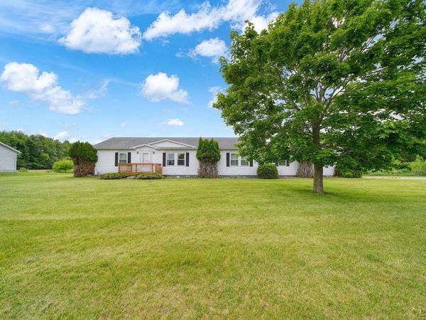 786 Brookview , Hudson, MI 49221