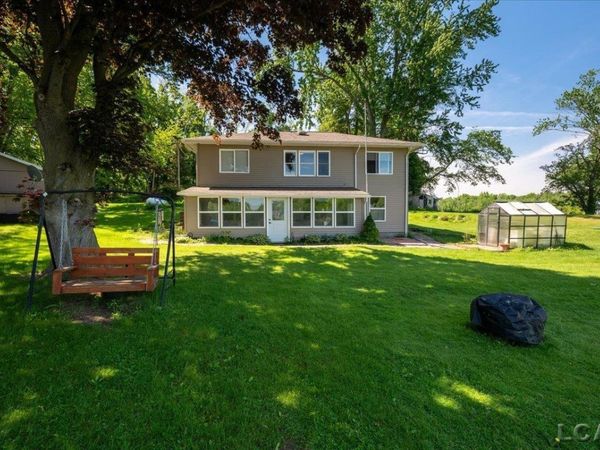 1400 Lakeview, Tipton, MI 49287