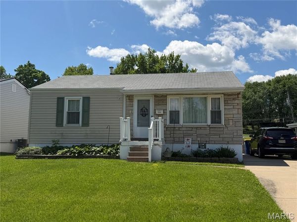 10310 Millwood Avenue , St Ann, MO 63074