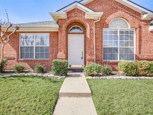 8611 Ironwood Drive, Irving, TX 75063