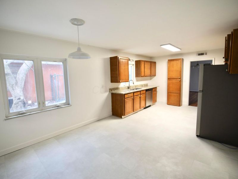 3191 E Broad Street , Columbus, OH 43209 Photo 10