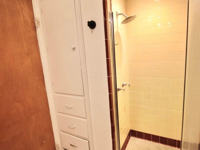 3191 E Broad Street , Columbus, OH 43209 Photo 29