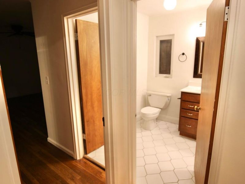 3191 E Broad Street , Columbus, OH 43209 Photo 36