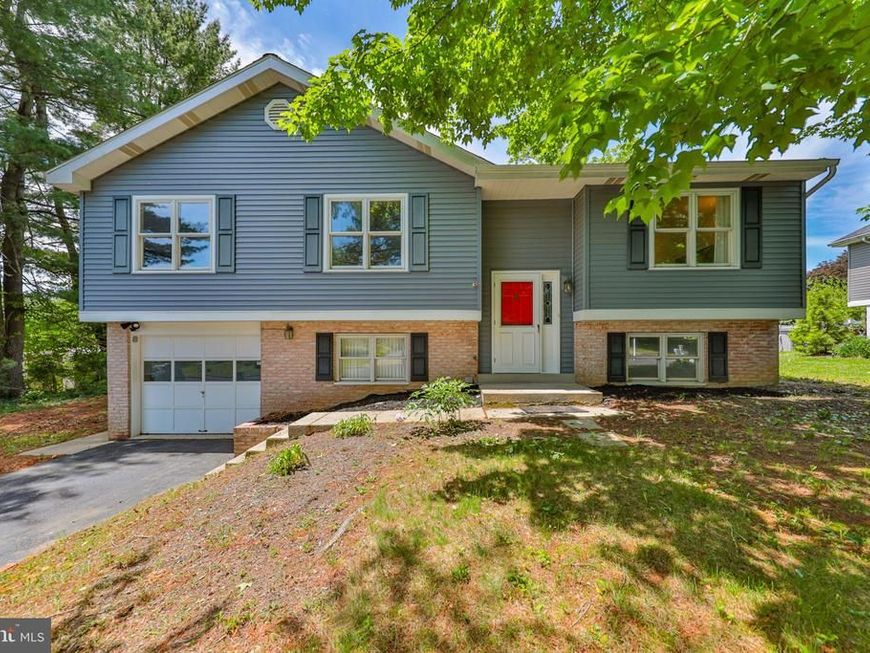 203 Cathy Ann Drive , Reading, PA 19606 Main Photo