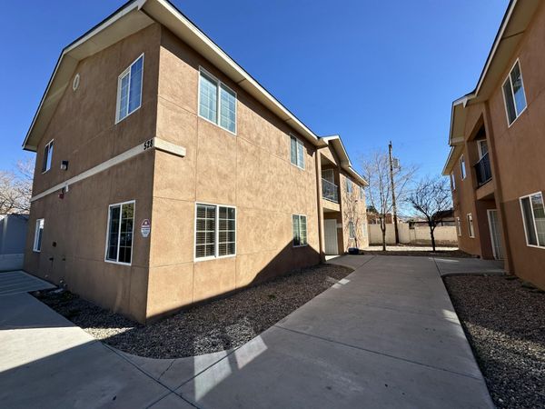 528 Alvarado Drive SE, Albuquerque, NM 87108