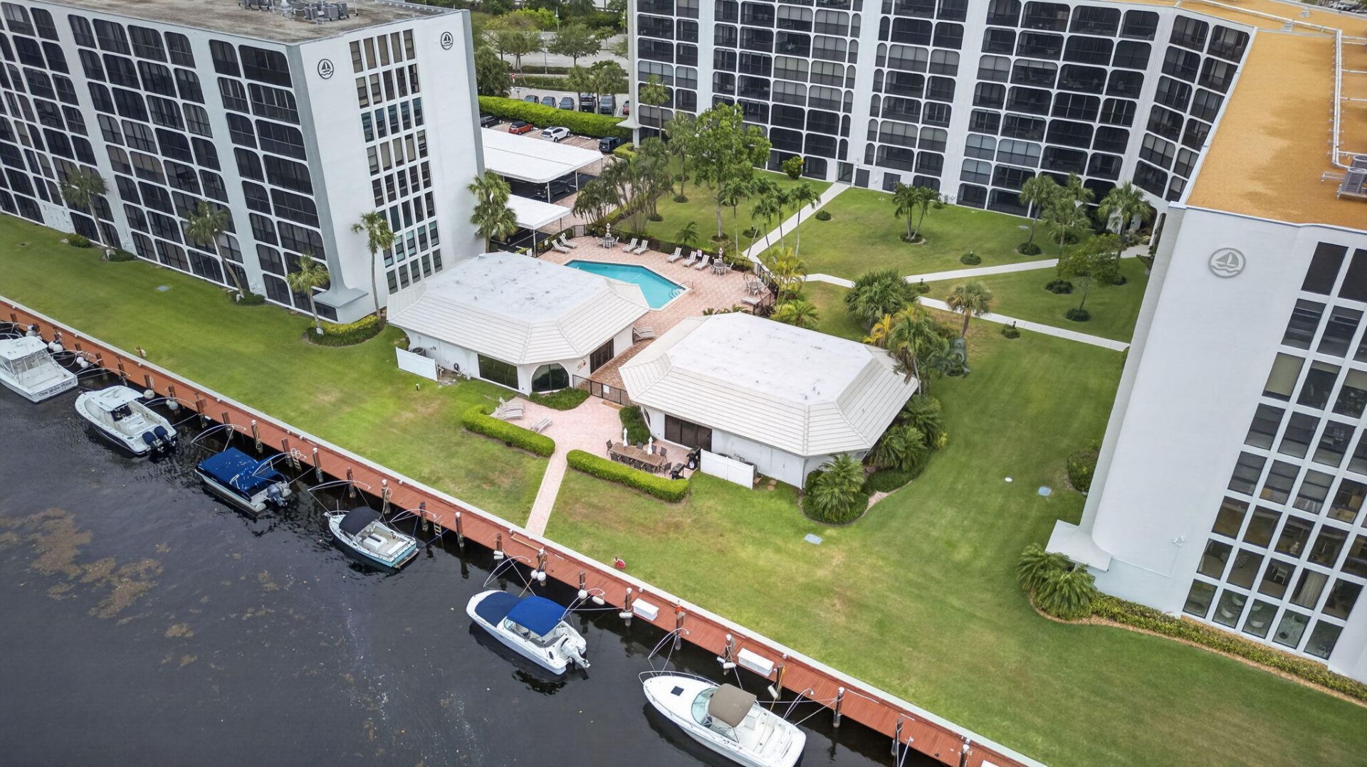 1627 Riverview Road, Unit 110, Deerfield Beach, FL 33441 Photo