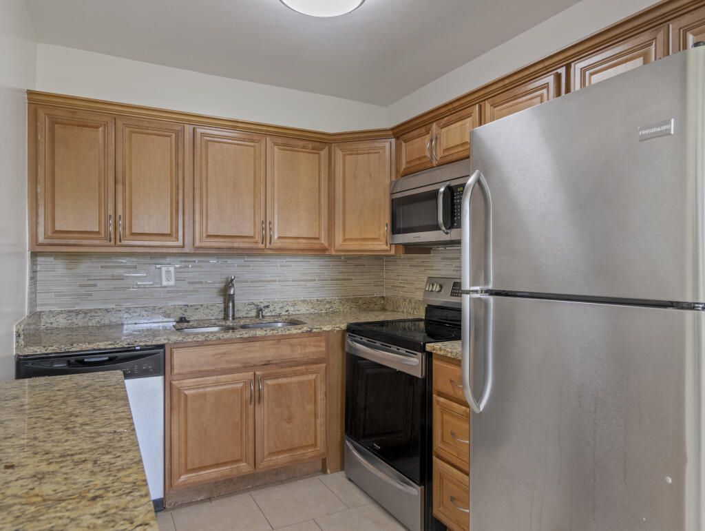186 Norwich H, Unit 186, West Palm Beach, FL 33417 Photo