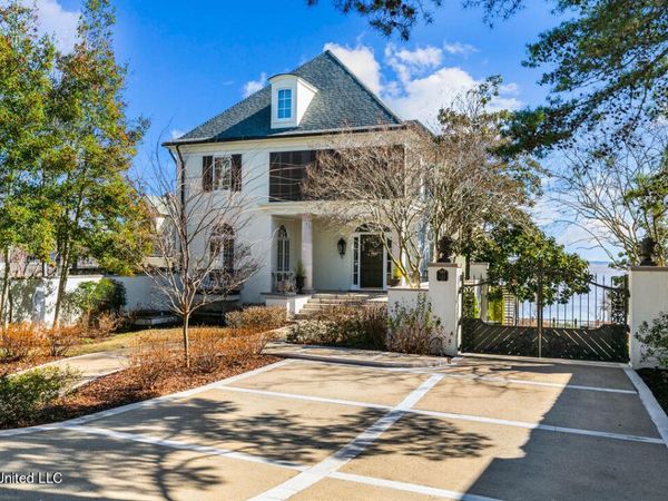 133 Overlook Pointe Drive, Ridgeland, MS 39157
