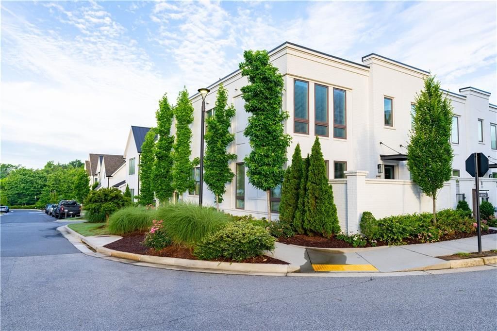 6405 Halcyon Way, Alpharetta, GA 30005 Main Photo