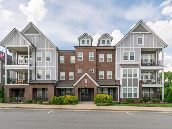 700 Vintage Green Ln , Unit 205, Franklin, TN 37064