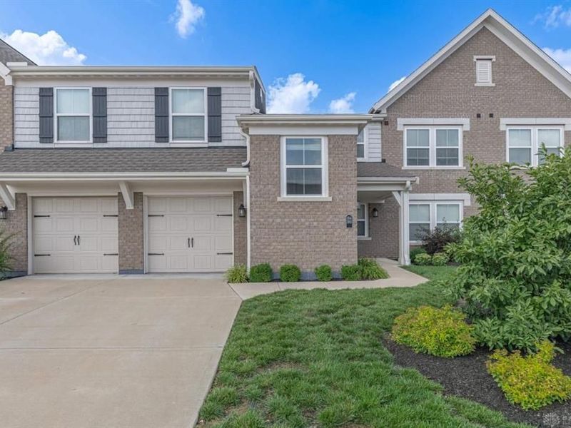 184 Old Pond Road, Springboro, OH 45066 Photo 1