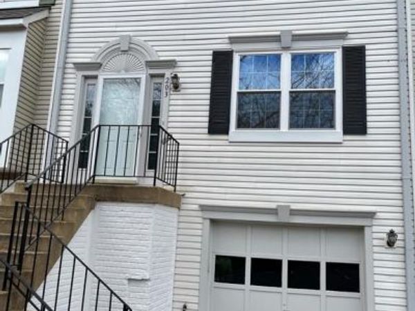 203 BACKRIDGE COURT, FREDERICKSBURG, VA 22406