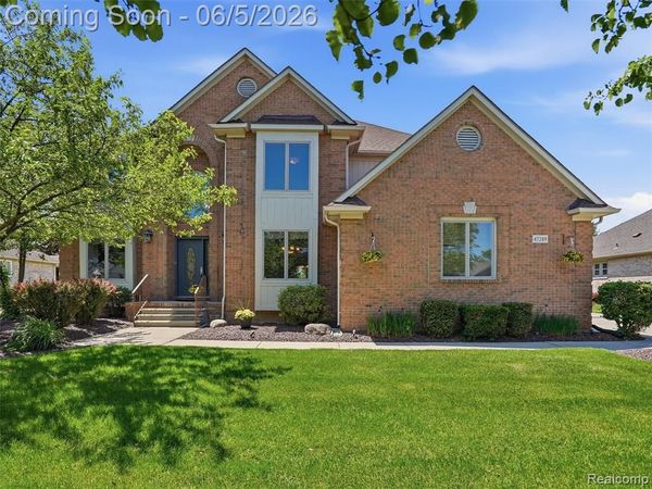 47289 Robins Nest Drive, Shelby Twp, MI 48315