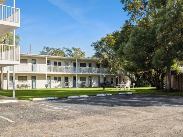 320 LAKEVIEW STREET , Unit 213, ORLANDO, FL 32804