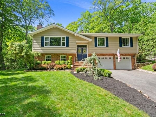 2 Glen Ter, Montville, NJ 07045