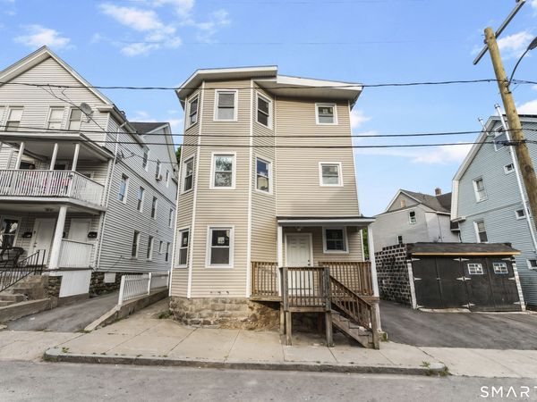 16 Vermont , Waterbury, CT 06704