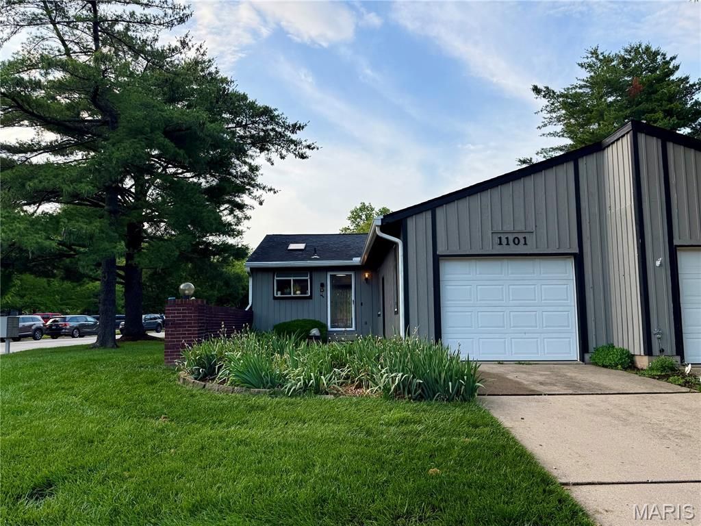1101 Woodgate Drive, O Fallon, IL 62269 Main Photo