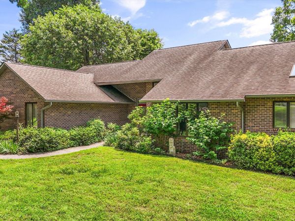 4702 Old Niles Ferry Rd, Maryville, TN 37801