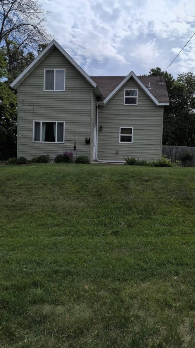 319 Adams Avenue NW, Owatonna, MN 55060