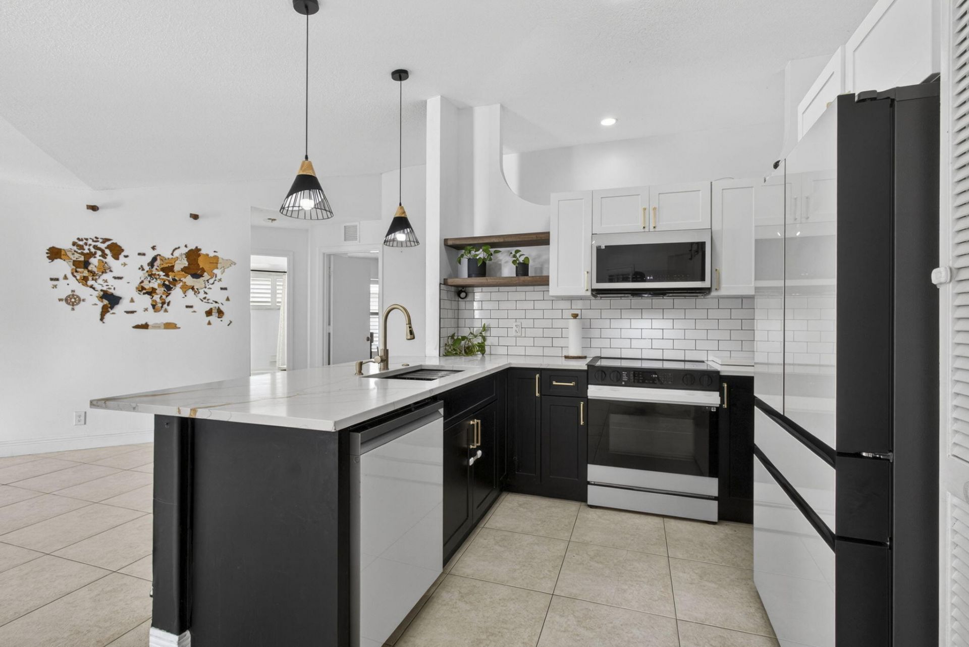 102 E Royal Pine Cir Court, Royal Palm Beach, FL 33411 Photo