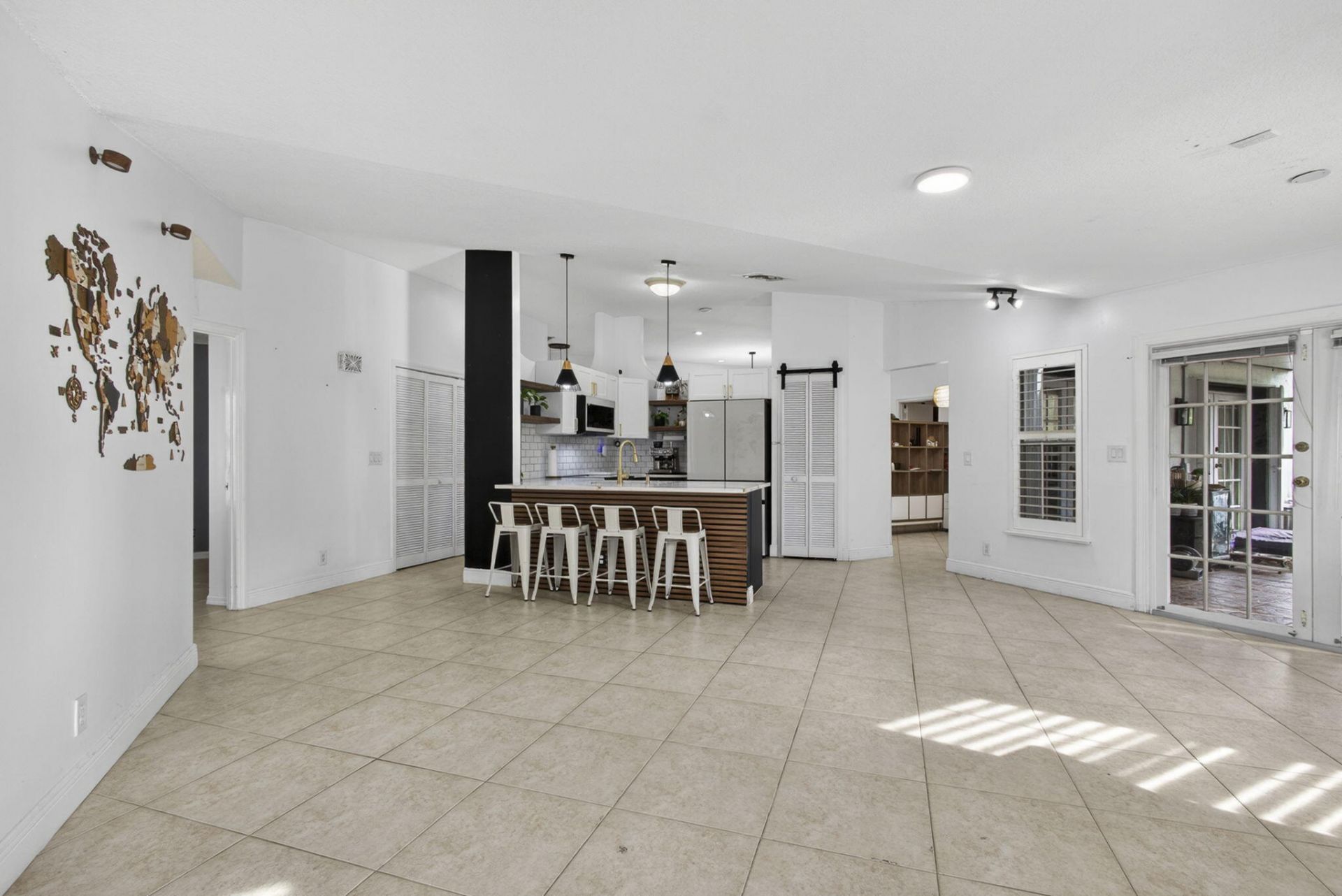 102 E Royal Pine Cir Court, Royal Palm Beach, FL 33411 Photo