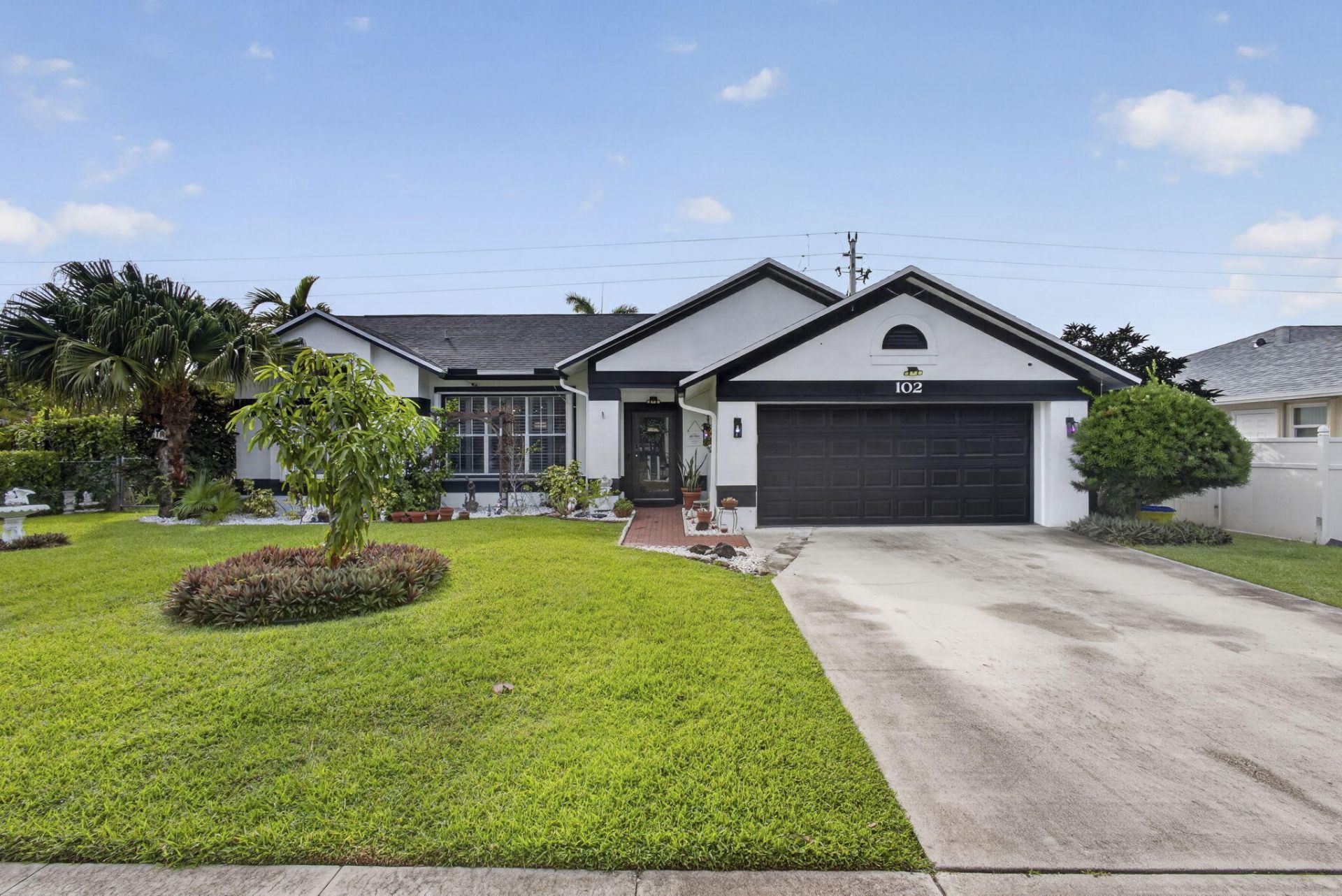 102 E Royal Pine Cir Court, Royal Palm Beach, FL 33411 Photo