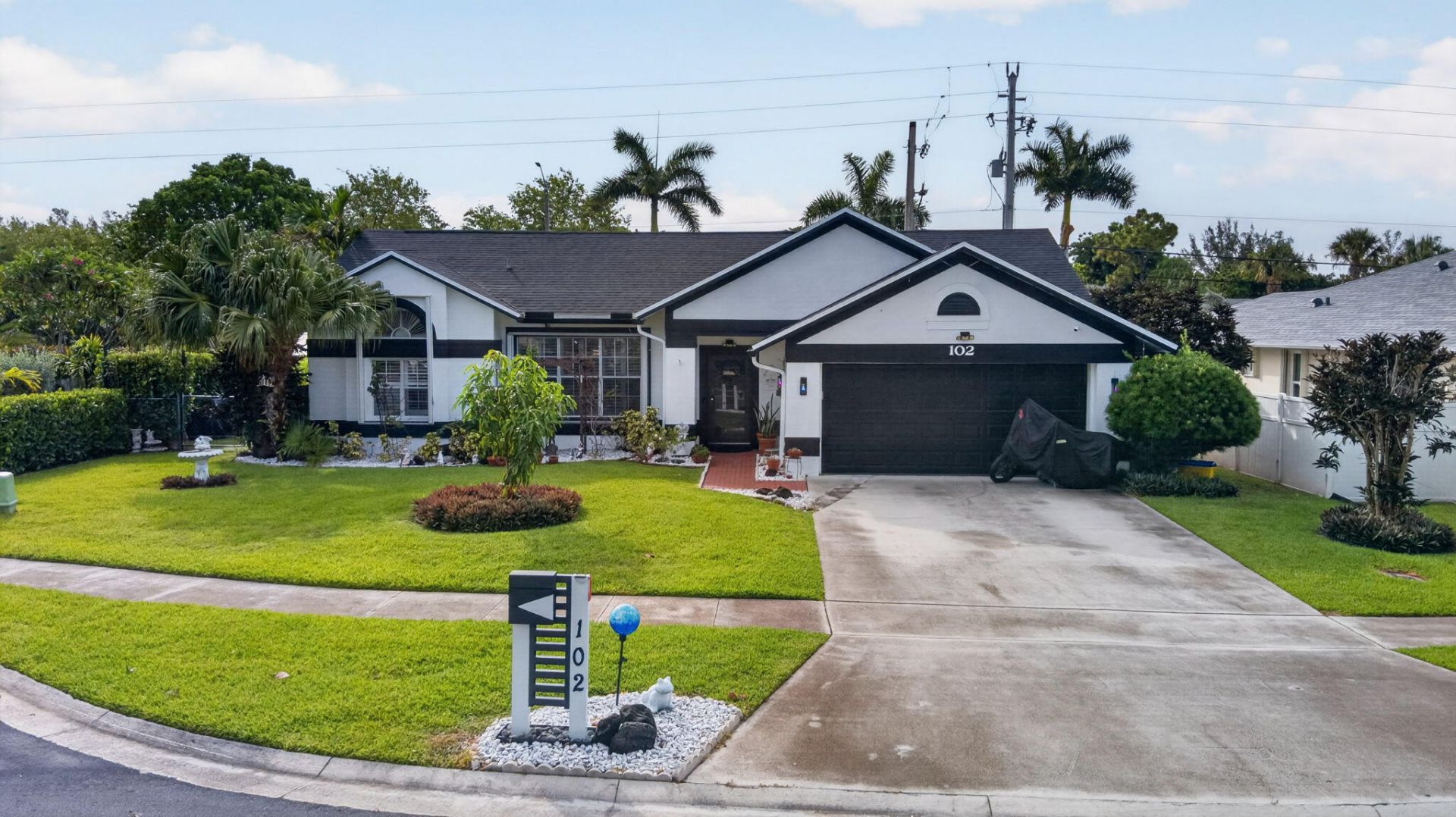 102 E Royal Pine Cir Court, Royal Palm Beach, FL 33411 Photo