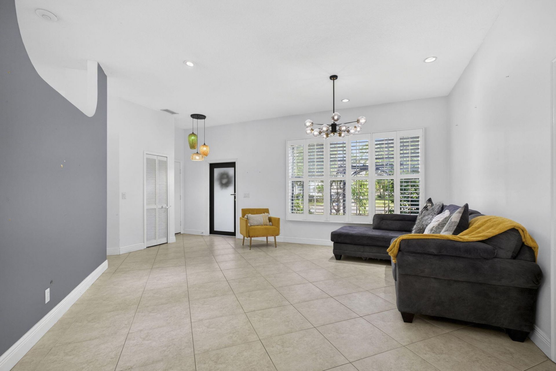 102 E Royal Pine Cir Court, Royal Palm Beach, FL 33411 Photo