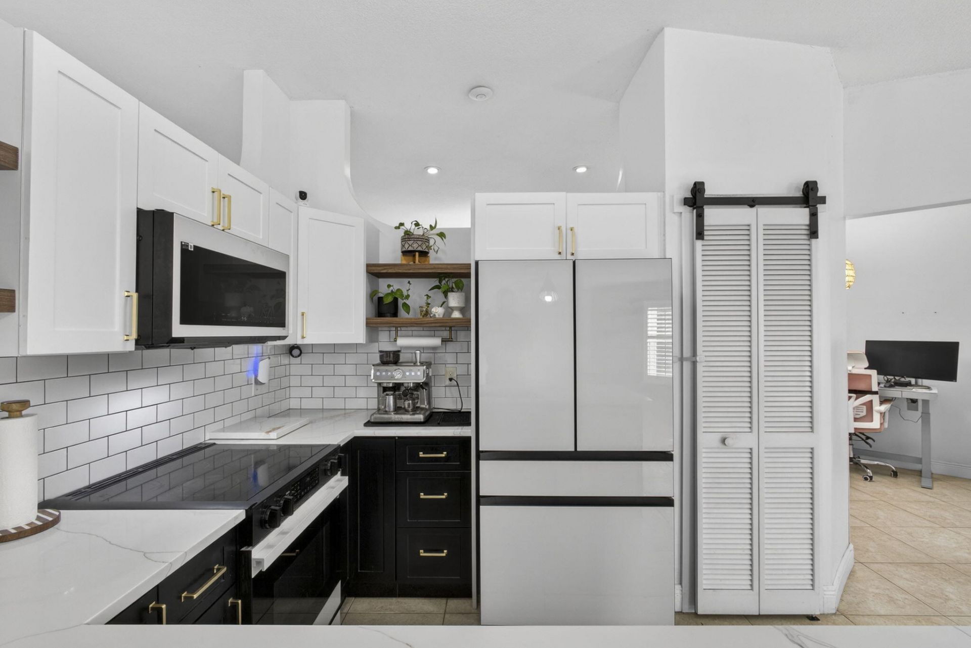 102 E Royal Pine Cir Court, Royal Palm Beach, FL 33411 Photo