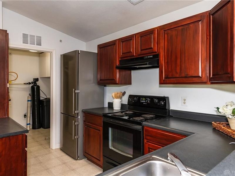 2275 Pinnacle Court, Unit 311, Fairborn, OH 45324 Photo 11