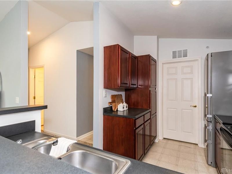 2275 Pinnacle Court, Unit 311, Fairborn, OH 45324 Photo 13