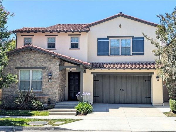 39 Rolling Green, Irvine, CA 92620