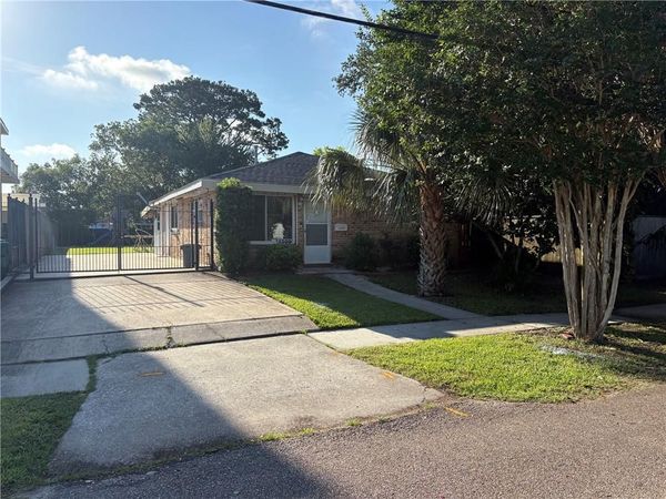 1309 HURON Avenue , Metairie, LA 70005