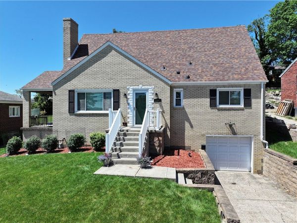 1504 Greentree Road, Pittsburgh, PA 15220