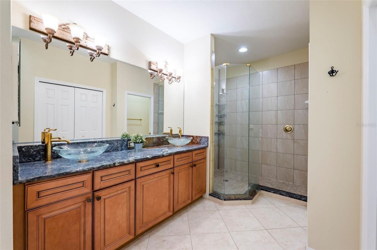 9453 NE Discovery Terrace, Unit 201C, Bradenton, FL 34212 Photo